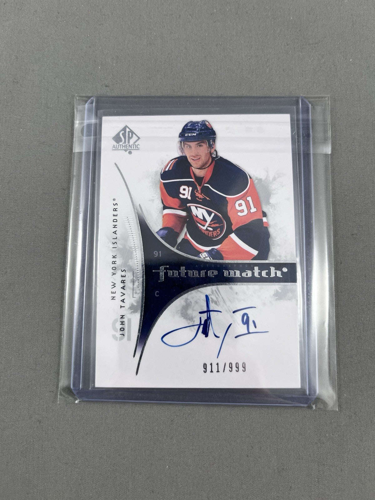 2009-10 SP Authentic Future Watch Autograph Rookie John Tavares RC Auto /999