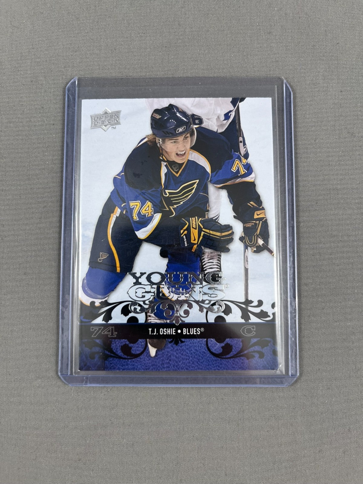 2008-09 Upper Deck Young Guns T.J. Oshie Rookie Card RC #218