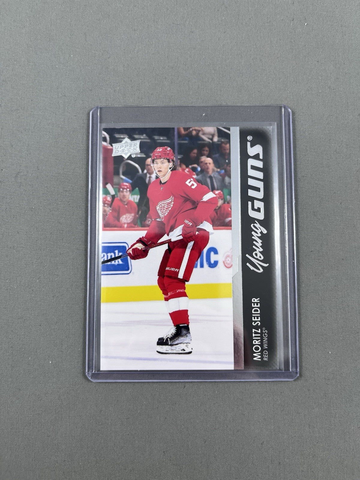 2021-22 Upper Deck Series 2 - Young Guns Moritz Seider #469 (RC)