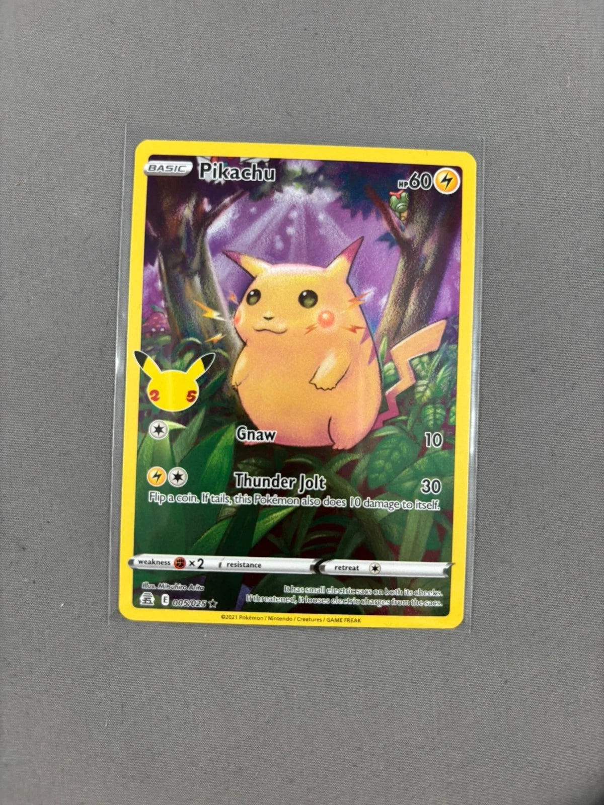 Pikachu 005/025 Holo Rare Celebrations Pokemon Near Mint