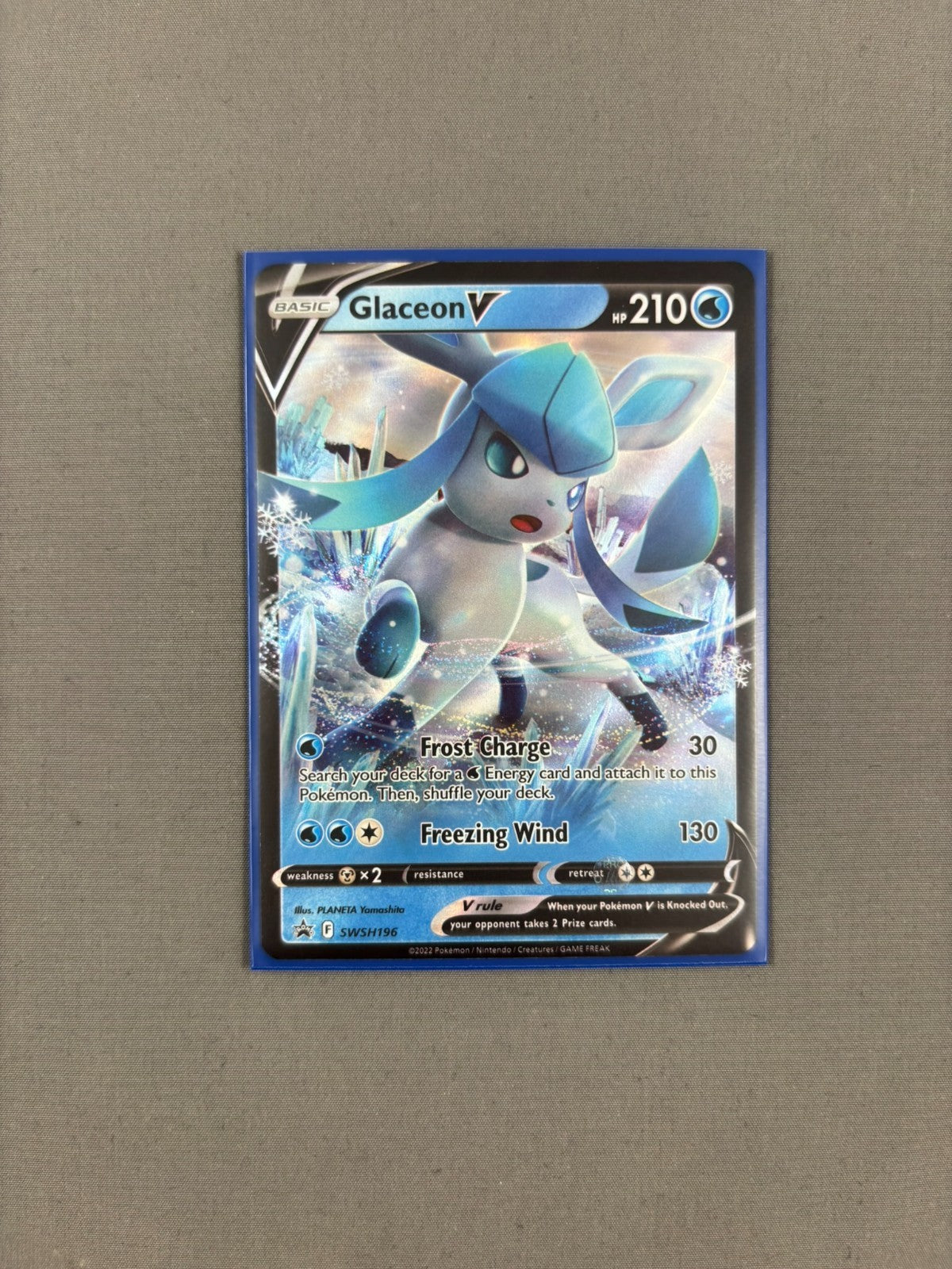 Glaceon V SWSH196 Holo Promo Sword & Shield Promo Pokemon Near Mint