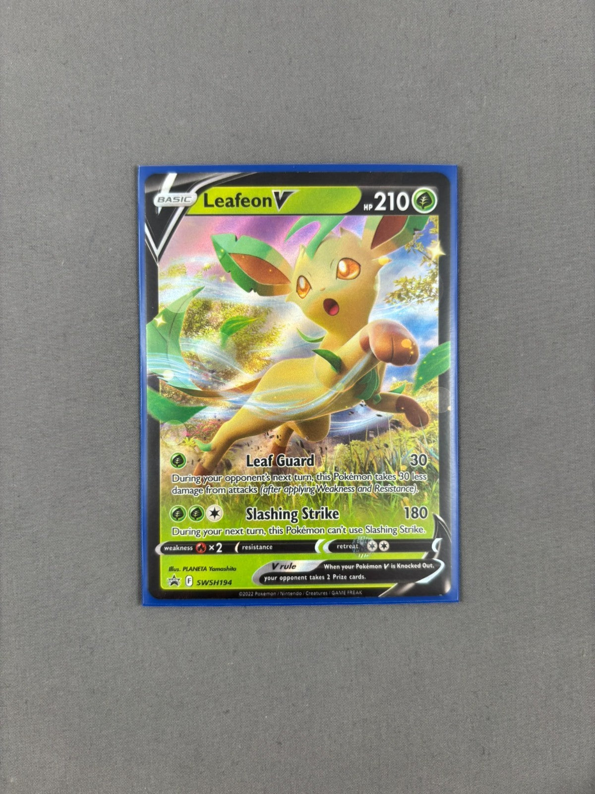 Leafeon V SWSH194 SWSH: Sword & Shield Promo Cards Holo NM